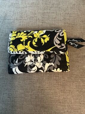 Vera Bradley Quilted Floral Compact Wallet in Yellow, Black & Gray